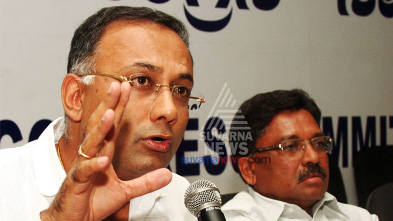 ರಾಜ್ಯ ಸಚಿವ ಸಂಪುಟ ವಿಸ್ತರಣೆ : ಉತ್ತರಕ್ಕೆ ಸಿಂಹಪಾಲು ರಾಜ್ಯ ಸಚಿವ ಸಂಪುಟ ವಿಸ್ತರಣೆ : ಉತ್ತರಕ್ಕೆ ಸಿಂಹಪಾಲು