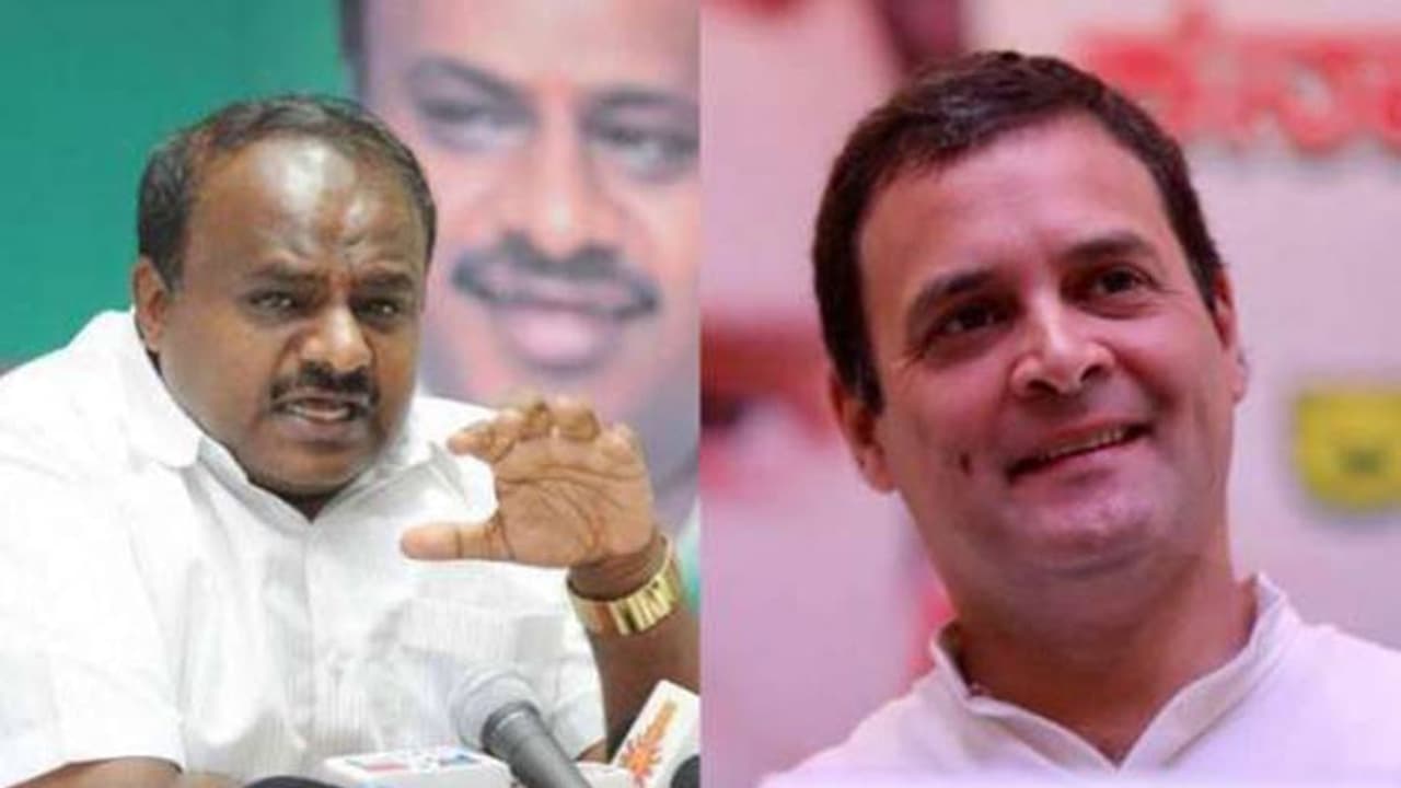 राहुल खुद को गरीबों का हितैषी बता रहे, कर्नाटक में उनके साझेदार  कुमारस्वामी राज्य के सांसदों को बांट रहे आईफोन 10