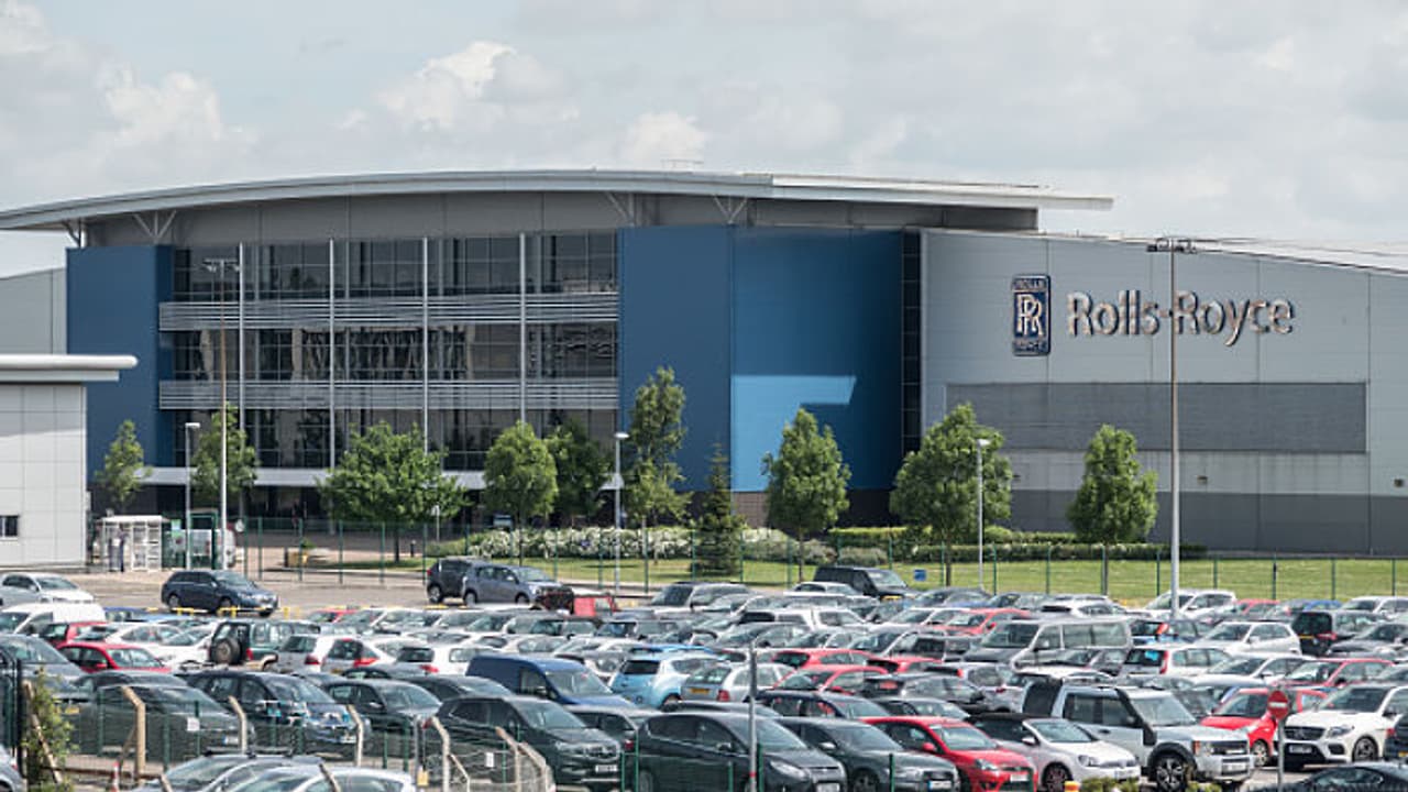 Rolls Royce warns about Brexit uncertainty, cautions over supply pressures