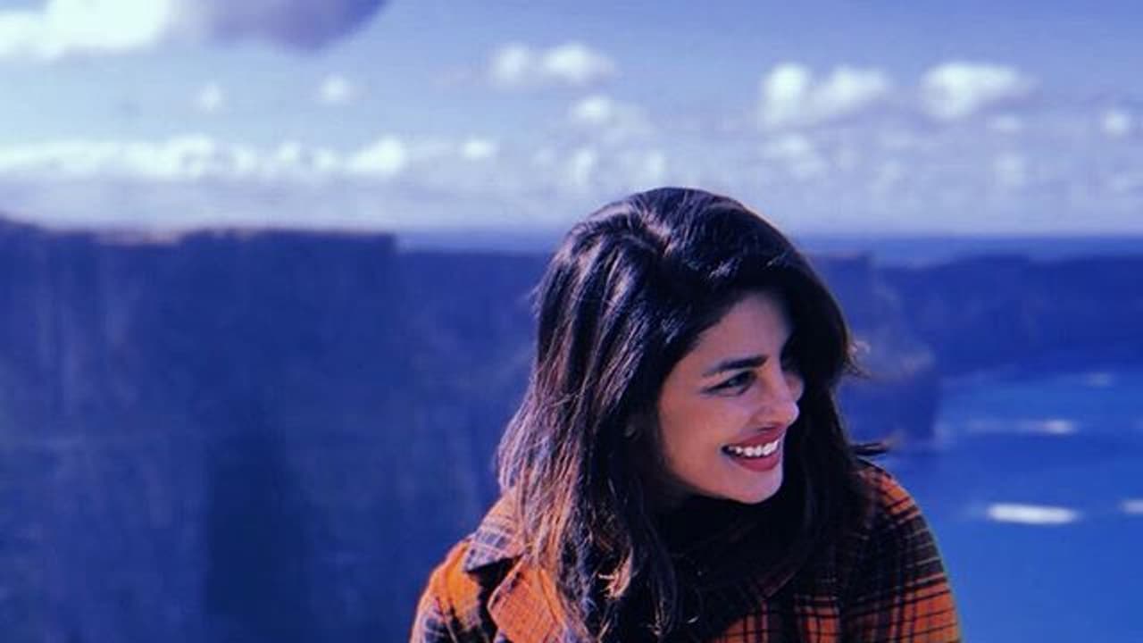 ಪ್ರಿಯಾಂಕ ಚೋಪ್ರಾ ತೆಳ್ಳಗೆ ಬೆಳ್ಳಗೆ ಹಿಂದಿರುವ ಗುಟ್ಟೇನು ಗೊತ್ತಾ? ಪ್ರಿಯಾಂಕ ಚೋಪ್ರಾ ತೆಳ್ಳಗೆ ಬೆಳ್ಳಗೆ ಹಿಂದಿರುವ ಗುಟ್ಟೇನು ಗೊತ್ತಾ?