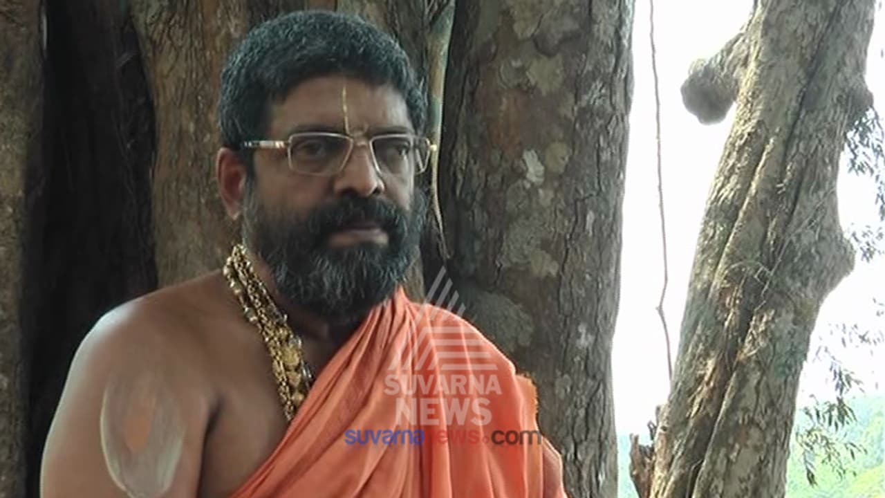 ಅಷ್ಟಮಠದಲ್ಲಿ ಮುಂಚಿನಿಂದಲೂ ಸೆಕ್ಸ್ ಇತ್ತು...? ಅಷ್ಟಮಠದಲ್ಲಿ ಮುಂಚಿನಿಂದಲೂ ಸೆಕ್ಸ್ ಇತ್ತು...?