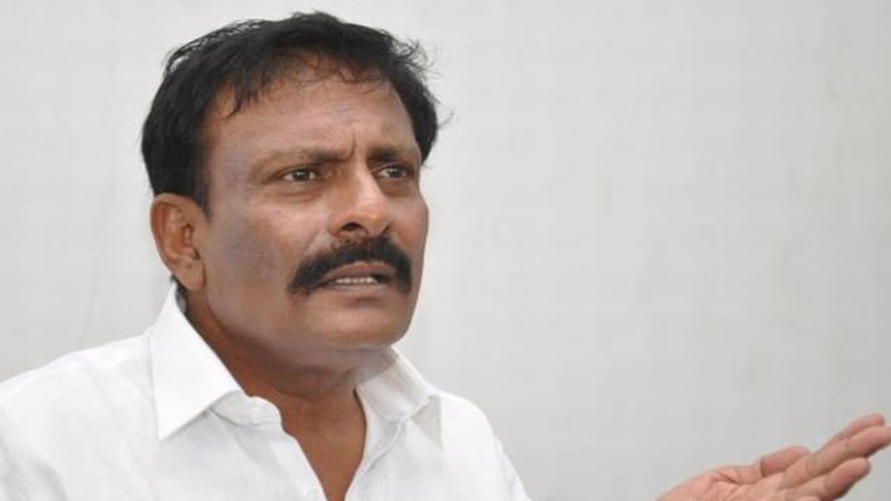 చంద్రబాబు, జగన్ లపై పోటీకి నేను రెడీ : బైరెడ్డి