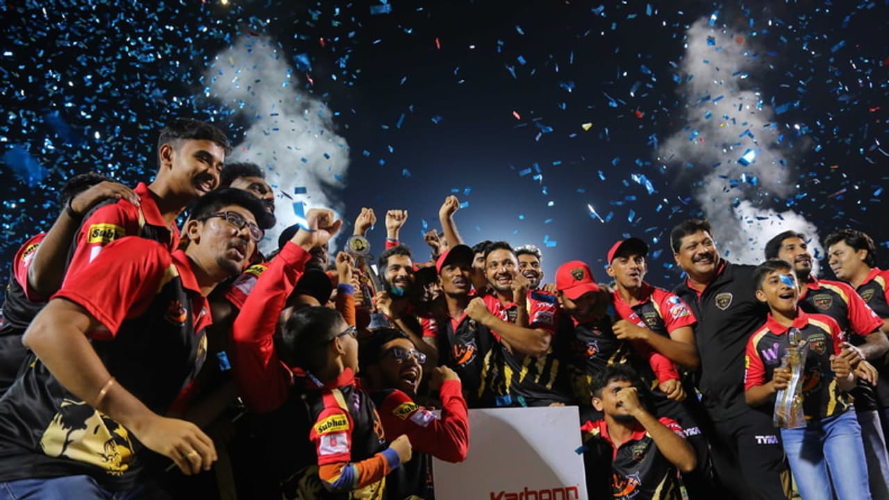 ಇಲ್ಲಿದೆ ಕೆಪಿಎಲ್ ಕ್ರಿಕೆಟ್ ಟೂರ್ನಿಯ ಸಂಪೂರ್ಣ ವೇಳಾಪಟ್ಟಿ ಇಲ್ಲಿದೆ ಕೆಪಿಎಲ್ ಕ್ರಿಕೆಟ್ ಟೂರ್ನಿಯ ಸಂಪೂರ್ಣ ವೇಳಾಪಟ್ಟಿ