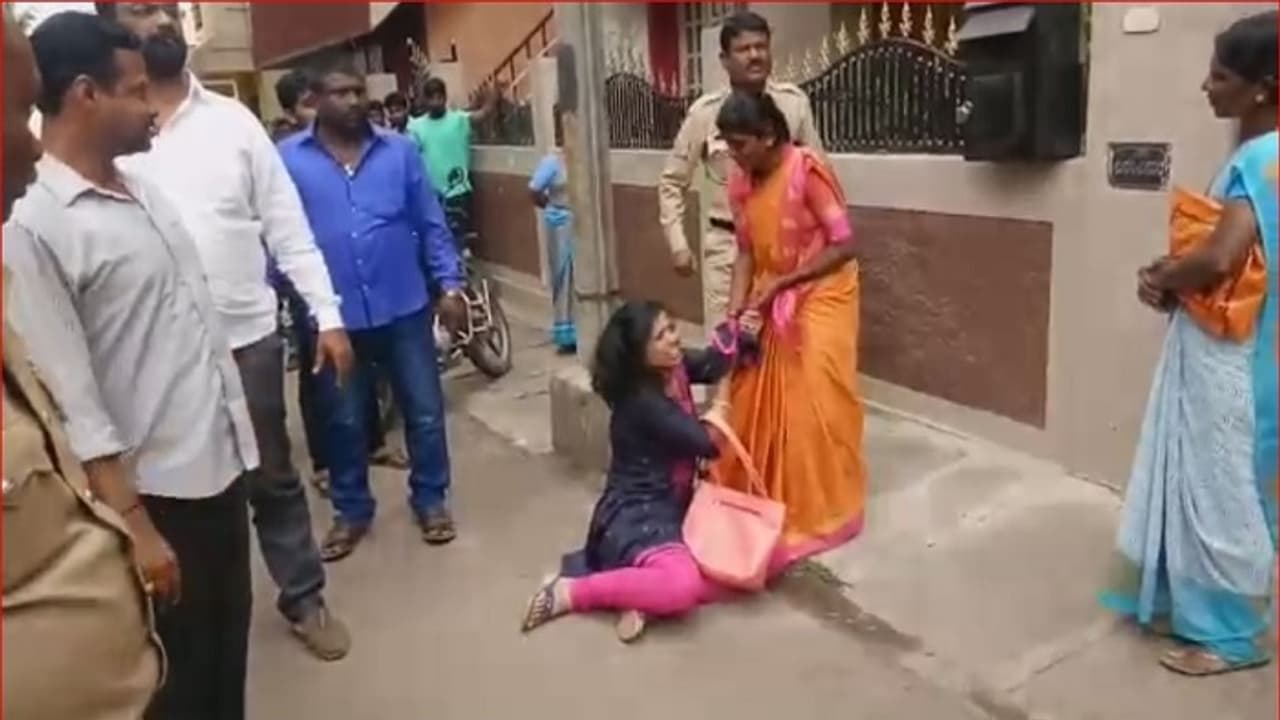 ರಾಮದಾಸ್ ಮನೆ ಮುಂದೆ ಆತ್ಮಹತ್ಯೆಗೆ ಪ್ರೇಮಕುಮಾರಿ ಯತ್ನ!