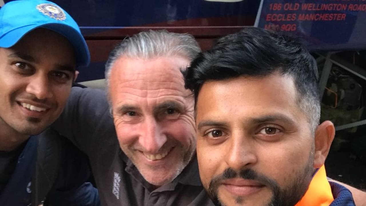 ಟೀಂ ಇಂಡಿಯಾ ಕುರಿತು ಬಸ್ ಡ್ರೈವರ್ ಹೇಳಿದ್ರು ರೋಚಕ ಕತೆ! ಟೀಂ ಇಂಡಿಯಾ ಕುರಿತು ಬಸ್ ಡ್ರೈವರ್ ಹೇಳಿದ್ರು ರೋಚಕ ಕತೆ!