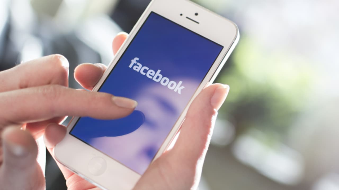 Facebook finds 'sophisticated' efforts to disrupt US elections Facebook finds 'sophisticated' efforts to disrupt US elections