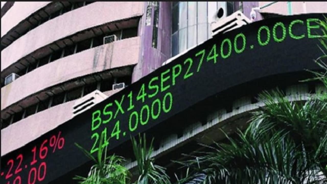 ಮುನ್ನುಗ್ಗಿದ ಸೆನ್ಸೆಕ್ಸ್ ಗೂಳಿ: 11 ಸಾವಿರದ ಗಡಿ ದಾಟಿದ ನಿಫ್ಟಿ ಮುನ್ನುಗ್ಗಿದ ಸೆನ್ಸೆಕ್ಸ್ ಗೂಳಿ: 11 ಸಾವಿರದ ಗಡಿ ದಾಟಿದ ನಿಫ್ಟಿ