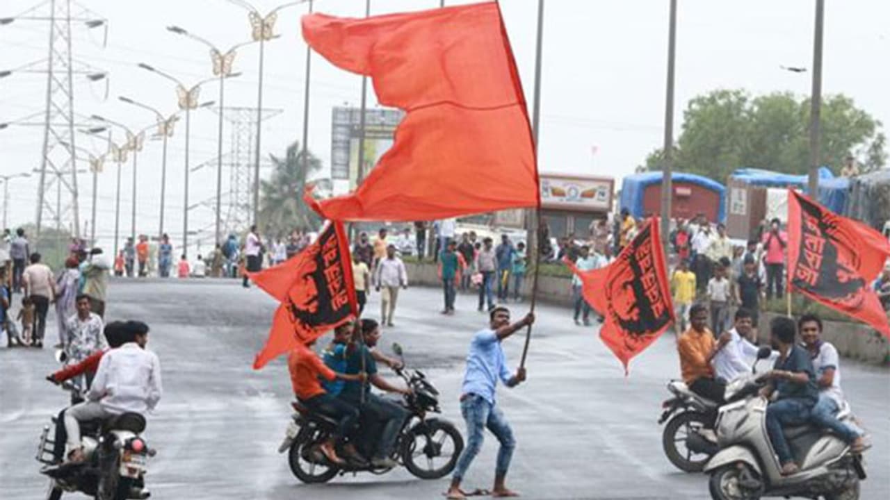 മഹാരാഷ്ട്രയിലെ മറാത്ത ബന്ദ് നാലാം ദിവസത്തിലേക്ക് മഹാരാഷ്ട്രയിലെ മറാത്ത ബന്ദ് നാലാം ദിവസത്തിലേക്ക്