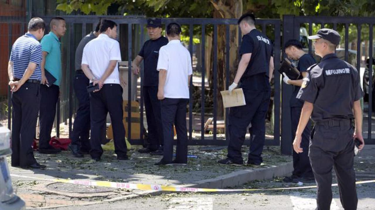 ചൈനയിലെ അമേരിക്കന് എംബസിയ്ക്ക് സമീപം സ്ഫോടനം ചൈനയിലെ അമേരിക്കന് എംബസിയ്ക്ക് സമീപം സ്ഫോടനം