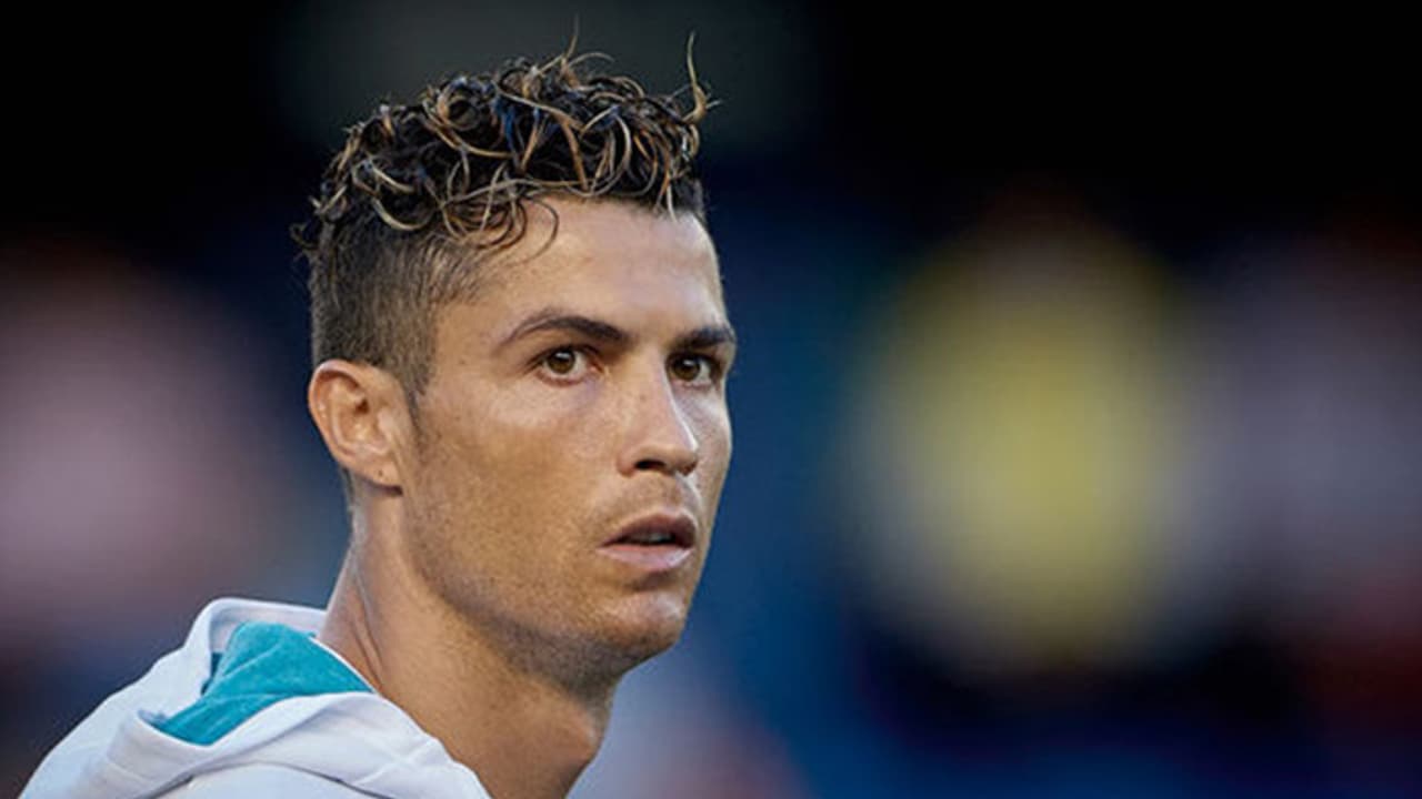 ക്രിസ്റ്റ്യാനോ റൊണാള്ഡോ പോര്ച്ചുഗല് ടീമില് നിന്നും പുറത്ത് ക്രിസ്റ്റ്യാനോ റൊണാള്ഡോ പോര്ച്ചുഗല് ടീമില് നിന്നും പുറത്ത്