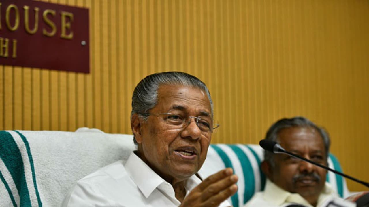 മന്ത്രിയുടെ വിദേശയാത്ര അറിയിച്ചില്ലെന്ന് മുഖ്യമന്ത്രി മന്ത്രിയുടെ വിദേശയാത്ര അറിയിച്ചില്ലെന്ന് മുഖ്യമന്ത്രി