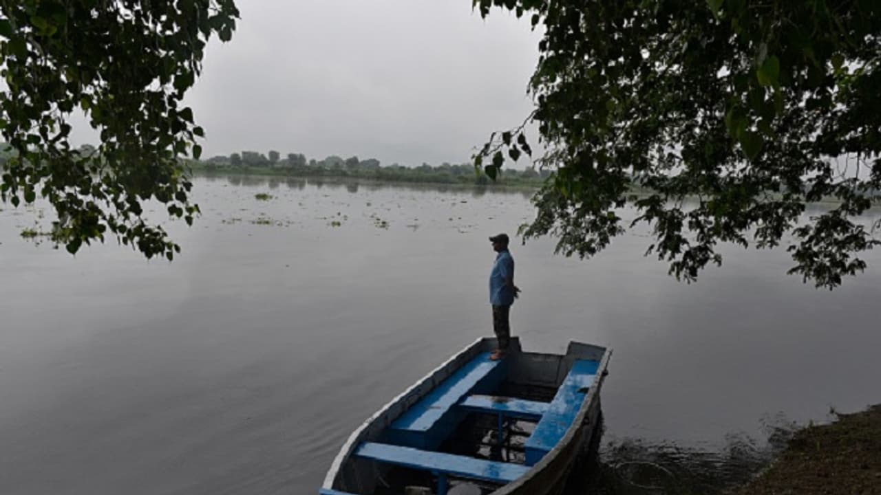 Yamuna continues to flow above danger mark but Delhi government officials live in denial