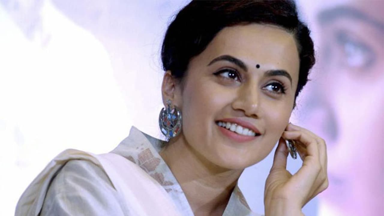 నువ్వొక చెత్త నటివి, నీ సినిమాలు చూడలేకపోతున్నాం: తాప్సికి చేదు అనుభవం నువ్వొక చెత్త నటివి, నీ సినిమాలు చూడలేకపోతున్నాం: తాప్సికి చేదు అనుభవం