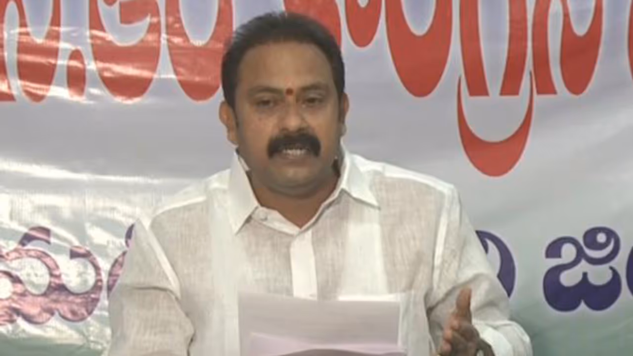 ఆళ్ల నాని : బాల్యం, విద్యాభ్యాసం, వ్యక్తిగత జీవితం, రాజకీయ ప్రస్థానం ఆళ్ల నాని : బాల్యం, విద్యాభ్యాసం, వ్యక్తిగత జీవితం, రాజకీయ ప్రస్థానం