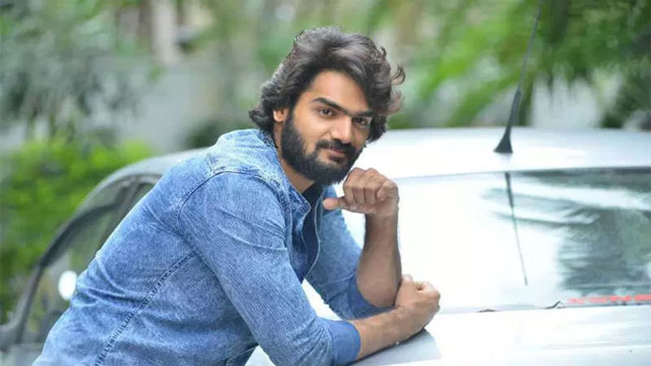 హీరో చేస్తామని డబ్బు తీసుకొని మోసం చేశారు: 'RX100' హీరో ఆవేదన