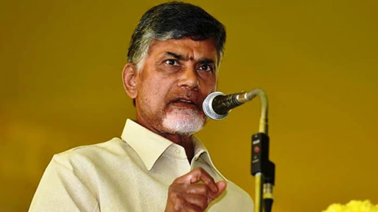 వరద నష్టం: కేరళ తరఫున చంద్రబాబు వకాల్తా వరద నష్టం: కేరళ తరఫున చంద్రబాబు వకాల్తా