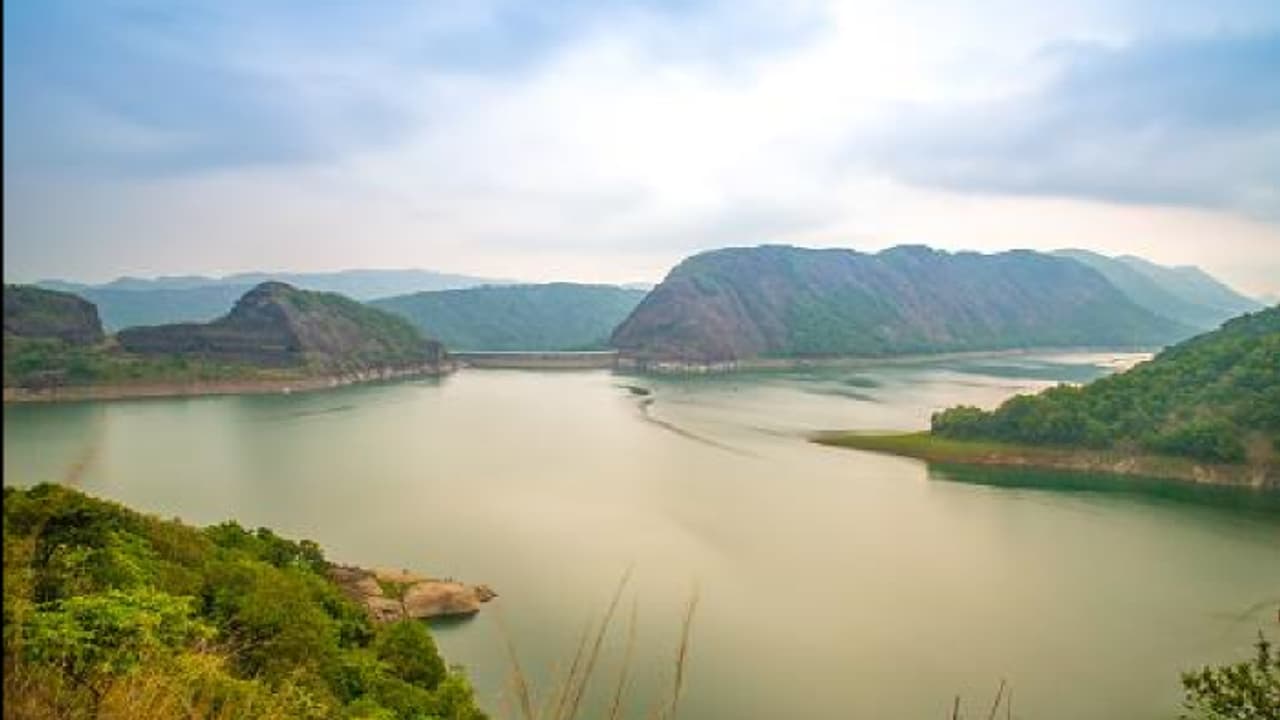 ഇടുക്കിയിൽ ആശങ്ക ഒഴിയുന്നു ഇടുക്കിയിൽ ആശങ്ക ഒഴിയുന്നു