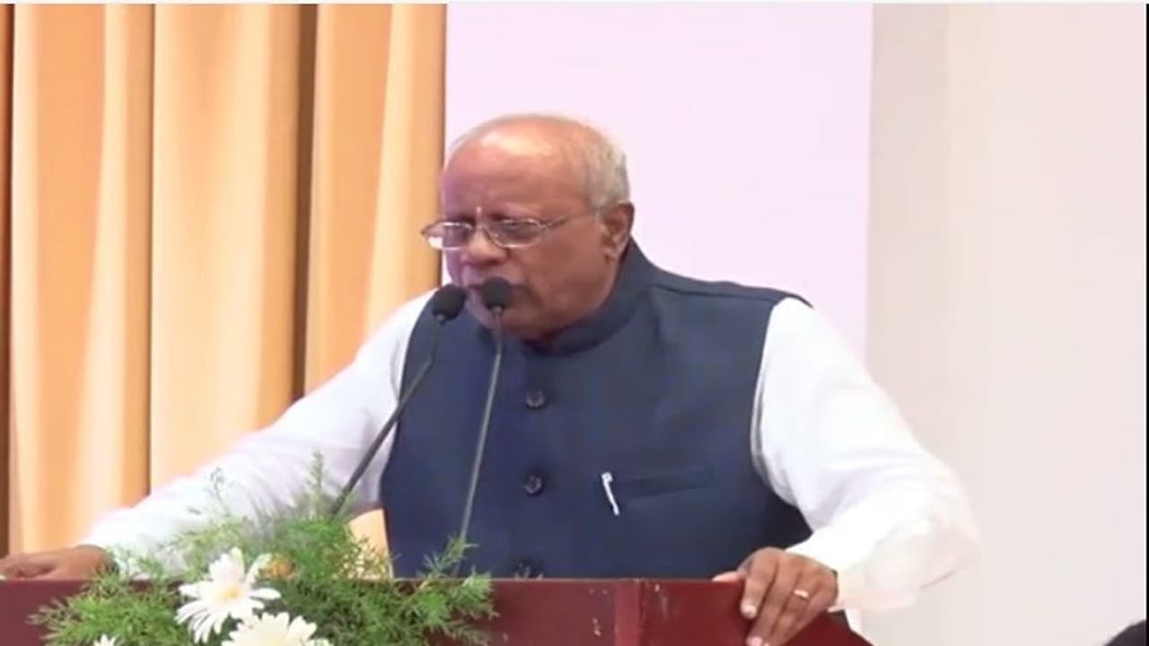 ಹುಷಾರ್! ಅಟಲ್ ಗೆ ಆದ ಗತಿಯೇ ಮೋದಿಗೆ: ಬಿಜೆಪಿ ಸಂಸದ! ಹುಷಾರ್! ಅಟಲ್ ಗೆ ಆದ ಗತಿಯೇ ಮೋದಿಗೆ: ಬಿಜೆಪಿ ಸಂಸದ!