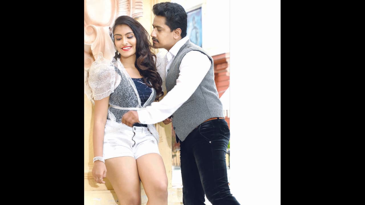 ಹೊಸ ಲುಕ್’ನಲ್ಲಿ ಸಂಚಾರಿ ವಿಜಯ್ ಹೊಸ ಲುಕ್’ನಲ್ಲಿ ಸಂಚಾರಿ ವಿಜಯ್