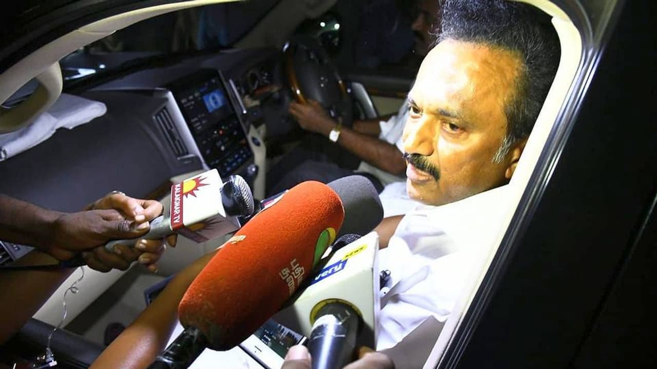 കരുണാനിധിയുടെ ആരോഗ്യ നിലയില് പുരോഗതിയെന്ന് എം.കെ സ്റ്റാലിന് കരുണാനിധിയുടെ ആരോഗ്യ നിലയില് പുരോഗതിയെന്ന് എം.കെ സ്റ്റാലിന്