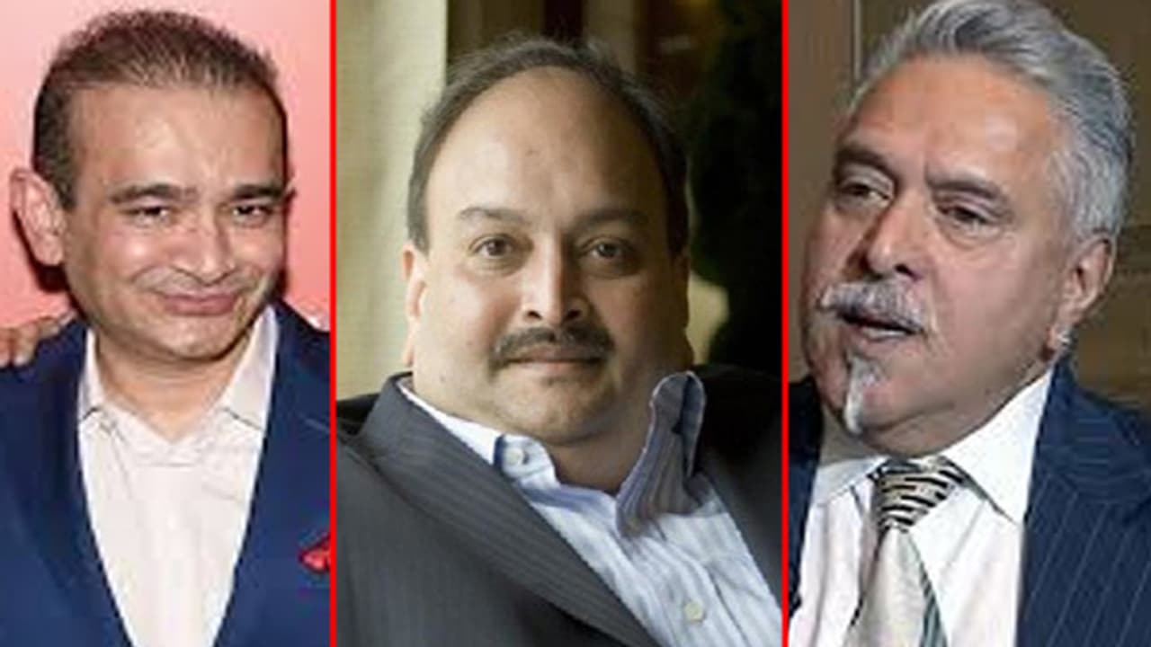 సంపన్నులకు రెడ్ కార్పెట్: కాసులకే ప్రభుత్వ ప్రాధాన్యం సంపన్నులకు రెడ్ కార్పెట్: కాసులకే ప్రభుత్వ ప్రాధాన్యం