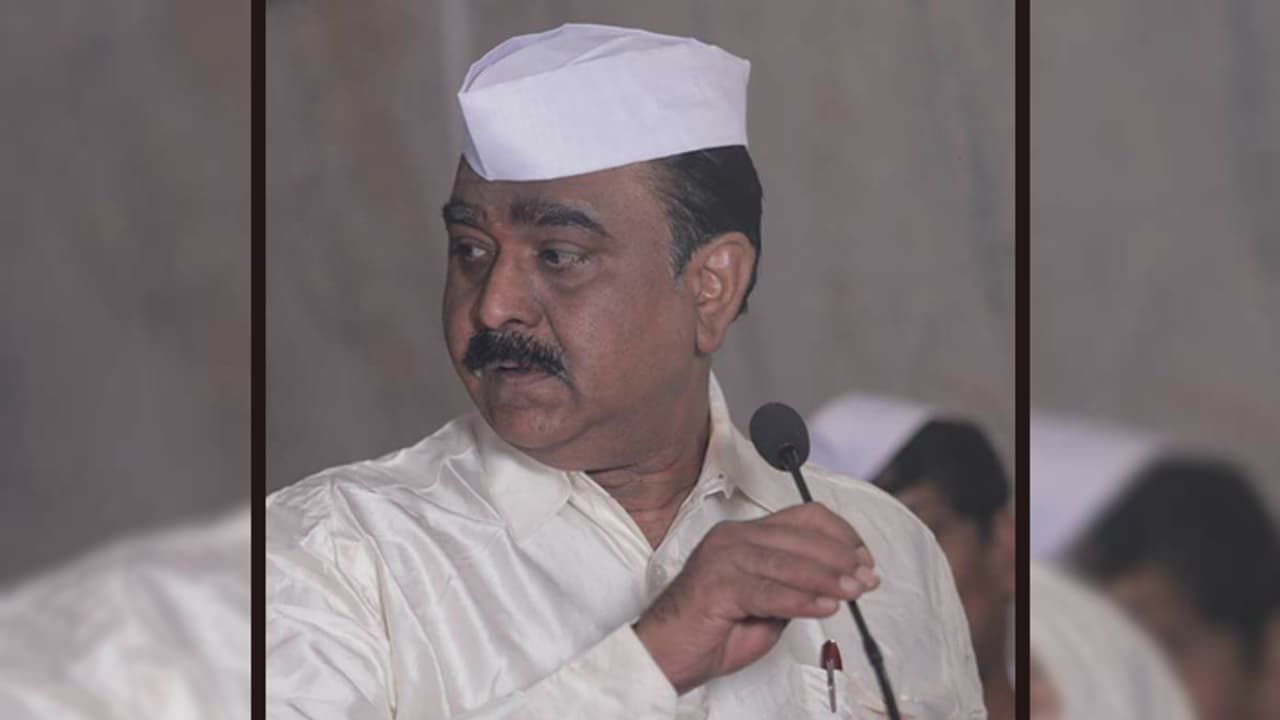 ಶಂಕರ್ ಬಿದರಿಗೆ ಸೈಬರ್ ವಂಚಕರ ಗಾಳ.. 89 ಸಾವಿರ ಕಳಕೊಂಡ ನಿವೃತ್ತ ಅಧಿಕಾರಿ ಶಂಕರ್ ಬಿದರಿಗೆ ಸೈಬರ್ ವಂಚಕರ ಗಾಳ.. 89 ಸಾವಿರ ಕಳಕೊಂಡ ನಿವೃತ್ತ ಅಧಿಕಾರಿ