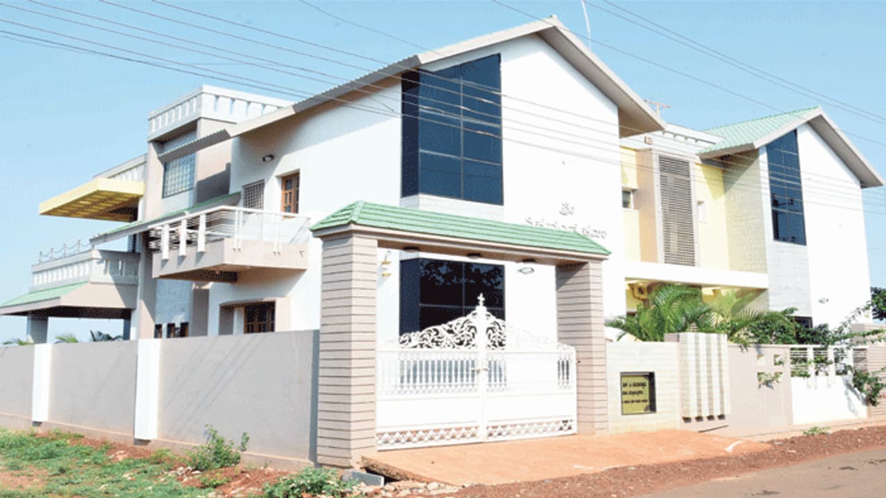 ಎಚ್ ಡಿಕೆ ಅದೃಷ್ಟದ ಮನೆ ಮಾರಾಟಕ್ಕೆ