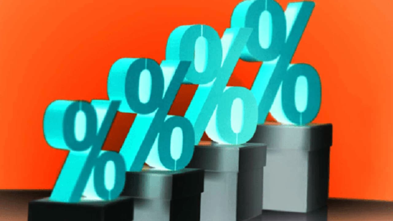 RBI raises key lending rate to 6.5%, says global growth 'uneven'