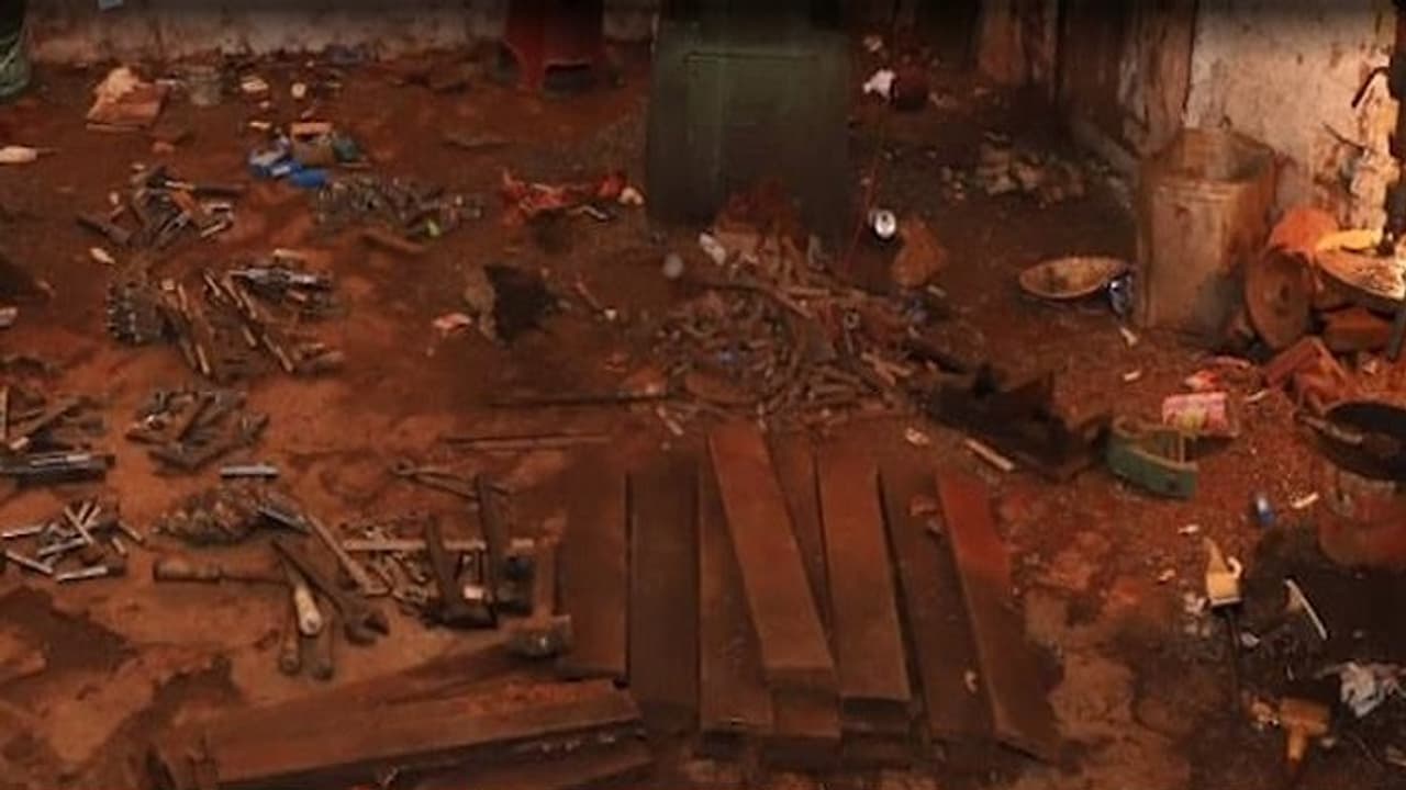 ಬೆಂಗಾಲ್ ಜಿಹಾದ್ ಫ್ಯಾಕ್ಟರಿ: ಲಡ್ಡೂ ಅಂಗಡಿ ಹಿಂದೊಂದು ಶಸ್ತ್ರಾಸ್ತ್ರ ಜಗತ್ತು! ಬೆಂಗಾಲ್ ಜಿಹಾದ್ ಫ್ಯಾಕ್ಟರಿ: ಲಡ್ಡೂ ಅಂಗಡಿ ಹಿಂದೊಂದು ಶಸ್ತ್ರಾಸ್ತ್ರ ಜಗತ್ತು!