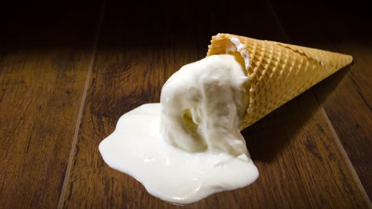 കാഞ്ഞങ്ങാട്ടെ നാലര വയസുകാരന്റെ മരണം: അമ്മ ആത്മഹത്യ ചെയ്യാൻ വിഷം കലര്ത്തിയ ഐസ്ക്രീം കഴിച്ച് കാഞ്ഞങ്ങാട്ടെ നാലര വയസുകാരന്റെ മരണം: അമ്മ ആത്മഹത്യ ചെയ്യാൻ വിഷം കലര്ത്തിയ ഐസ്ക്രീം കഴിച്ച്