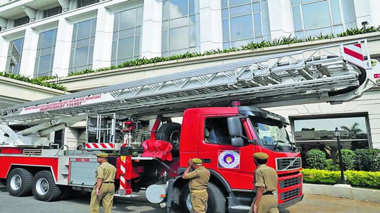 ఉద్యోగాల భర్తీకి తెలంగాణ ఆర్థిక శాఖ గ్రీన్ సిగ్నల్, త్వరలో నోటిఫికేషన్ ఉద్యోగాల భర్తీకి తెలంగాణ ఆర్థిక శాఖ గ్రీన్ సిగ్నల్, త్వరలో నోటిఫికేషన్