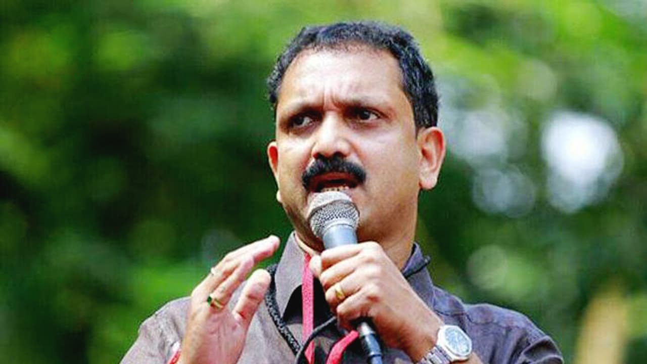 ബംഗ്ലാദേശികള് സ്വൈര്യ ജീവിതത്തിന് ഭീഷണി; കേരളത്തില് നിന്നും തിരിച്ചയക്കണമെന്ന് കെ. സുരേന്ദ്രന് ബംഗ്ലാദേശികള് സ്വൈര്യ ജീവിതത്തിന് ഭീഷണി; കേരളത്തില് നിന്നും തിരിച്ചയക്കണമെന്ന് കെ. സുരേന്ദ്രന്