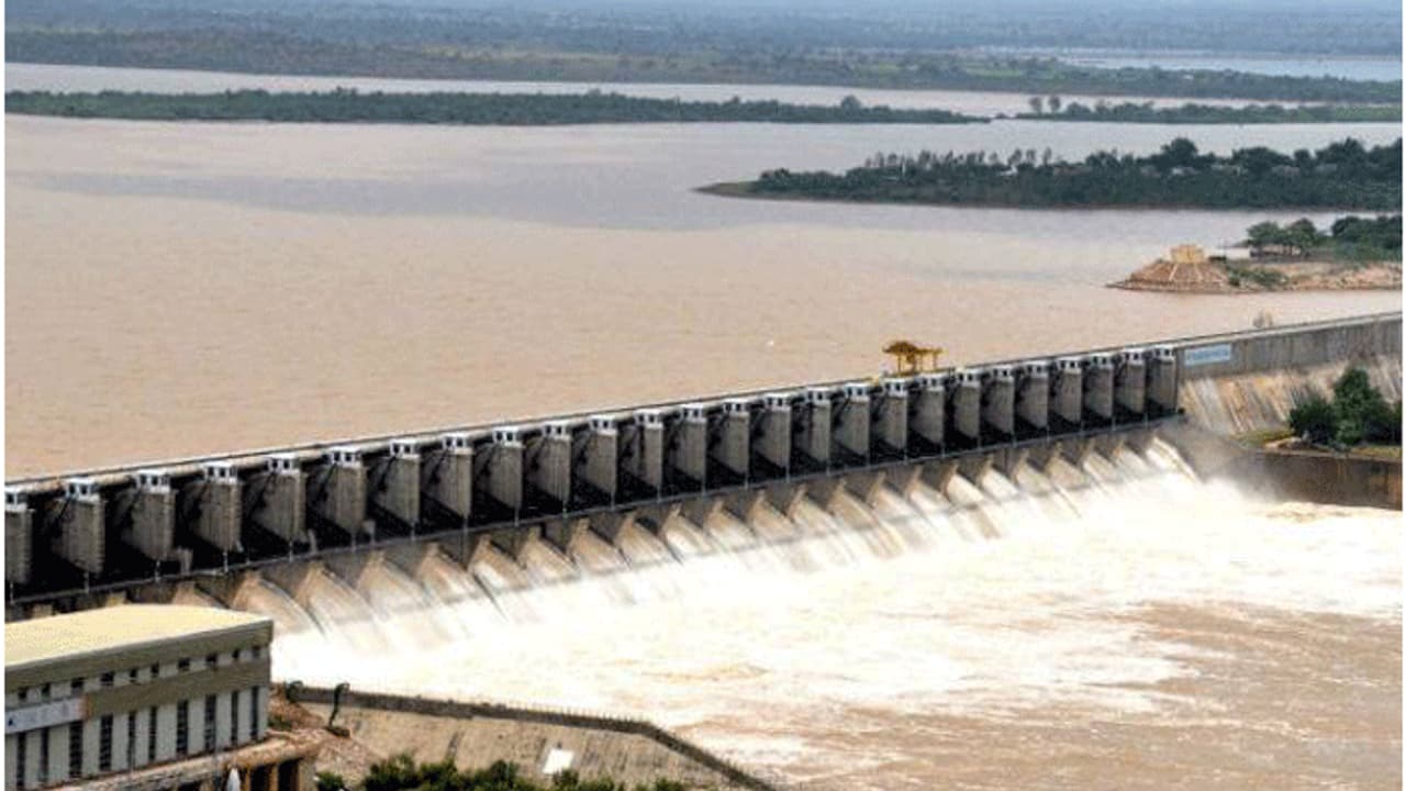 ಆಲಮಟ್ಟಿ ಜಲಾಶಯ ಸಂಪೂರ್ಣ ಭರ್ತಿ ಆಲಮಟ್ಟಿ ಜಲಾಶಯ ಸಂಪೂರ್ಣ ಭರ್ತಿ