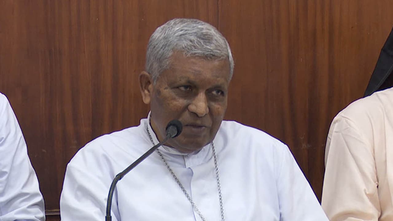 കലാലയങ്ങളിലെ രാഷ്ട്രീയ അതിപ്രസരത്തില് ആശങ്കയെന്ന് ആര്ച്ച് ബിഷപ്പ് ഡോ.സൂസപാക്യം കലാലയങ്ങളിലെ രാഷ്ട്രീയ അതിപ്രസരത്തില് ആശങ്കയെന്ന് ആര്ച്ച് ബിഷപ്പ് ഡോ.സൂസപാക്യം