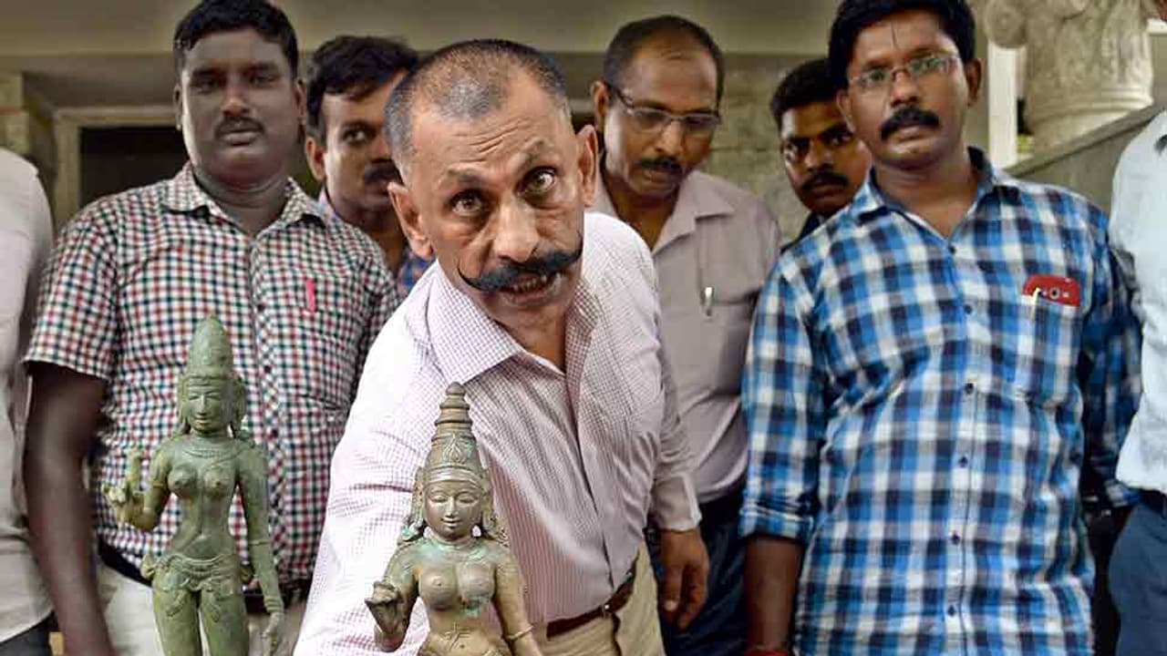 சீர்காழியில் பல லட்சம் மதிப்புள்ள முருகன் சிலை மாயம்!!. மீண்டும் தலை தூக்கிய சிலை கடத்தல் கும்பல்.!! சீர்காழியில் பல லட்சம் மதிப்புள்ள முருகன் சிலை மாயம்!!. மீண்டும் தலை தூக்கிய சிலை கடத்தல் கும்பல்.!!