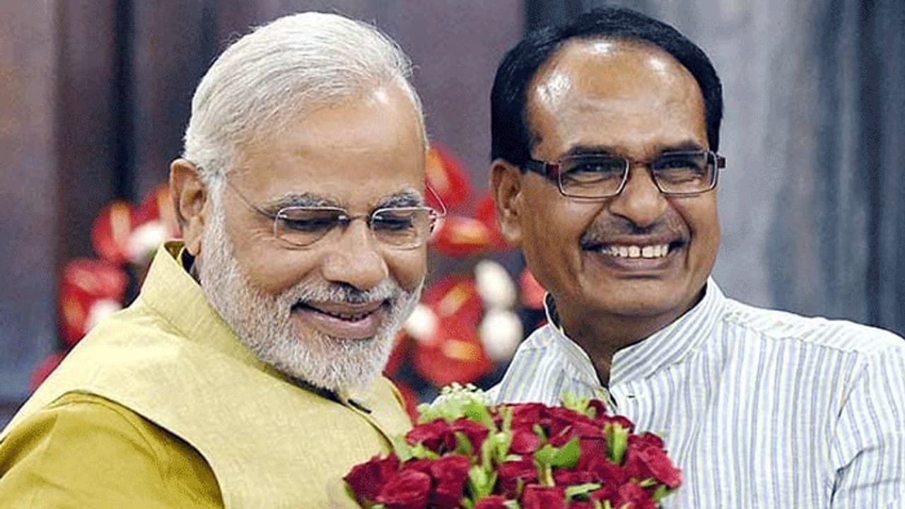 मध्य प्रदेश में बीजेपी ने जारी की 177 उम्मीदवारों की पहली लिस्ट, 2 मंत्रियों, 25 विधायकों का पत्ता साफ मध्य प्रदेश में बीजेपी ने जारी की 177 उम्मीदवारों की पहली लिस्ट, 2 मंत्रियों, 25 विधायकों का पत्ता साफ