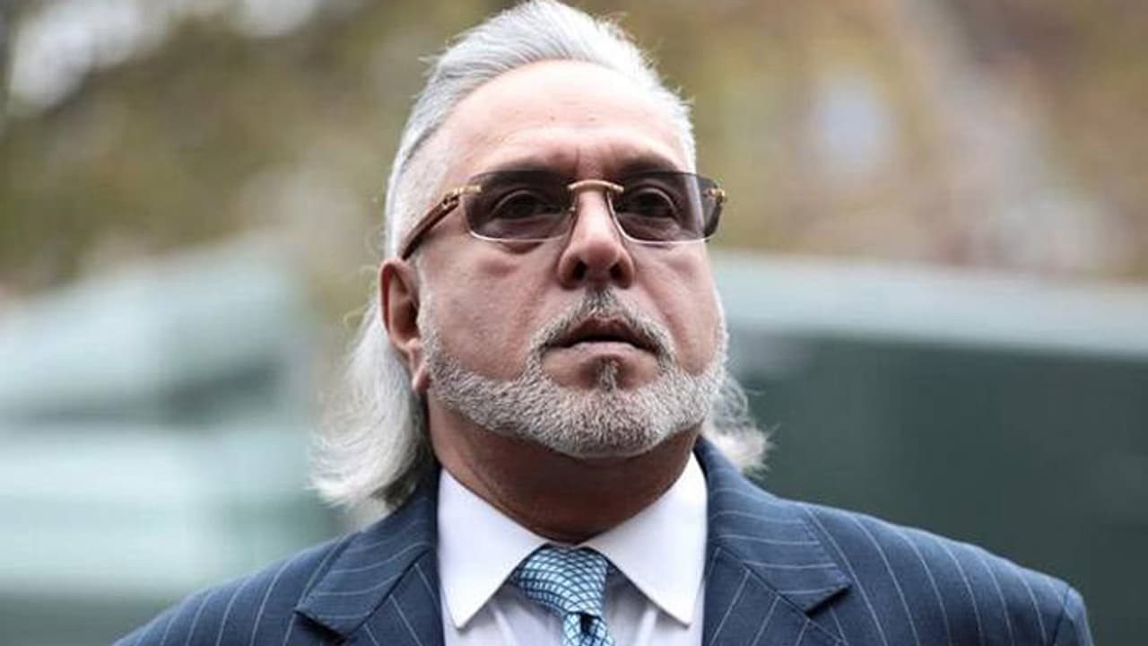 Vijay Mallya stopped from meeting Virat Kohli and team by Indian government