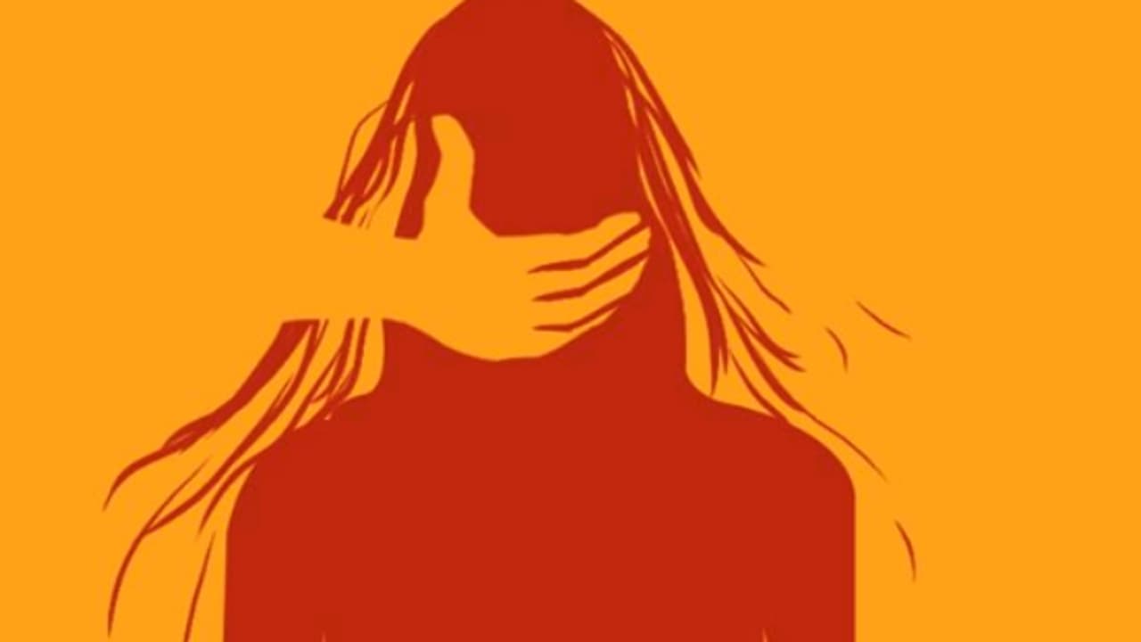 దేవాదాయ శాఖ మహిళా ఉద్యోగికి లైంగిక వేధింపులు దేవాదాయ శాఖ మహిళా ఉద్యోగికి లైంగిక వేధింపులు