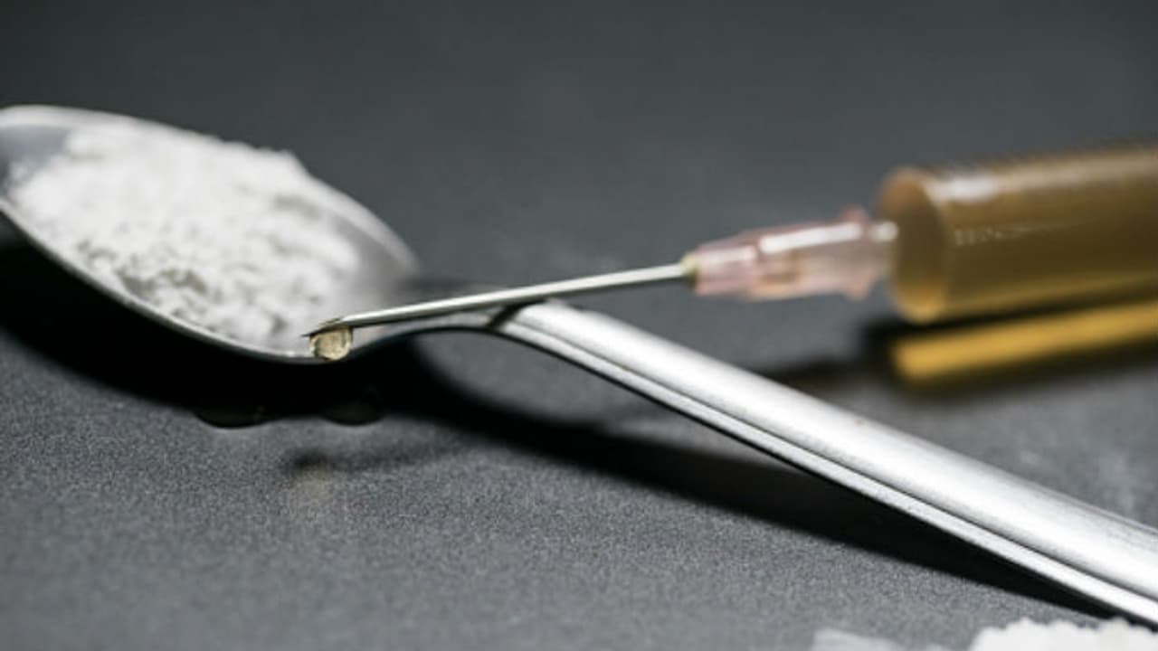 Jammu and Kashmir: Police seize drug consignment from Pakistan worth crores, arrest two Jammu and Kashmir: Police seize drug consignment from Pakistan worth crores, arrest two