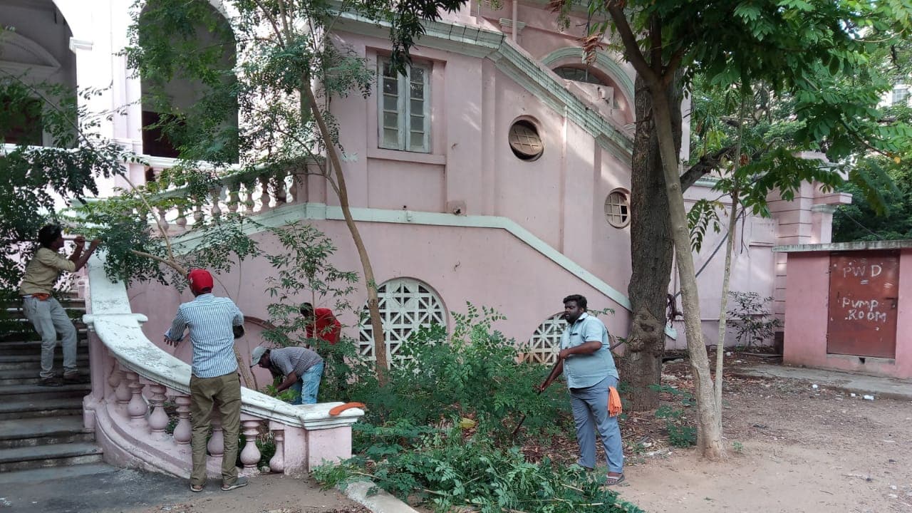 அதிரடியாக தயாராகிறது "ராஜாஜி ஹால்"..... "EXCLUSIVE" படங்கள்...! அதிரடியாக தயாராகிறது "ராஜாஜி ஹால்"..... "EXCLUSIVE" படங்கள்...!