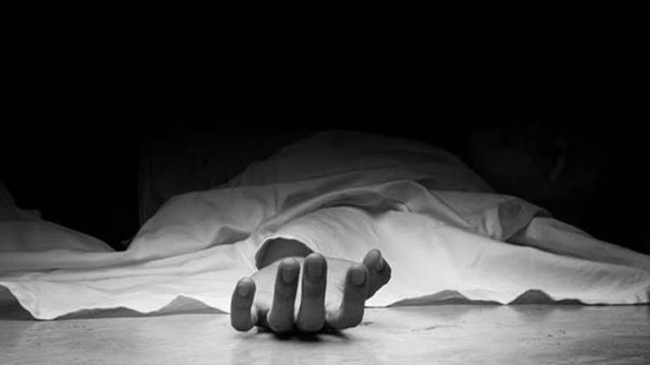 ప్రియుడితో కలిసి భర్తను హత్య చేసి డ్రామా ఆడిన భార్య