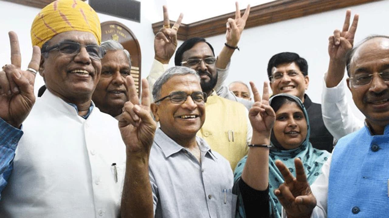 राज्यसभा उपसभापति पद पर हरिवंश की जीत पर ये बोले पीएम मोदी राज्यसभा उपसभापति पद पर हरिवंश की जीत पर ये बोले पीएम मोदी