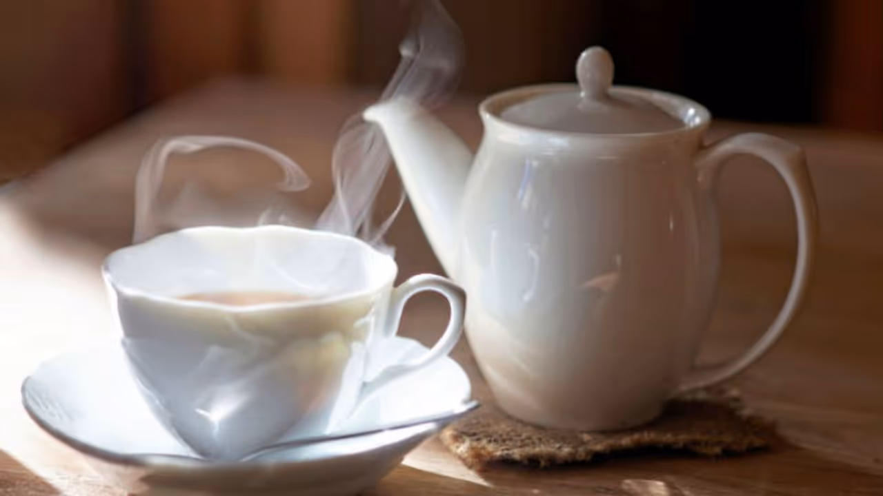 അമിതമായ ചായകുടി വയറ് ചാടാന് കാരണമാകുമോ? അമിതമായ ചായകുടി വയറ് ചാടാന് കാരണമാകുമോ?