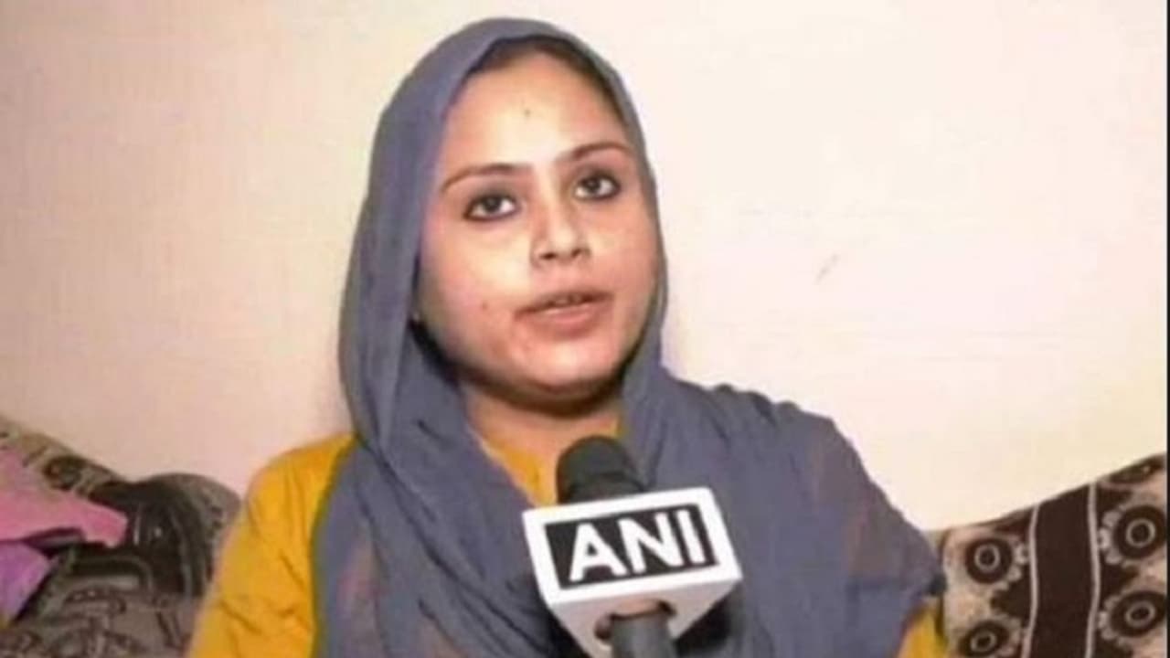 ಕಮಲ ಮುಡಿಯಲಿರುವ ತ್ರಿವಳಿ ತಲಾಖ್ ಹೋರಾಟಗಾರ್ತಿ! ಕಮಲ ಮುಡಿಯಲಿರುವ ತ್ರಿವಳಿ ತಲಾಖ್ ಹೋರಾಟಗಾರ್ತಿ!