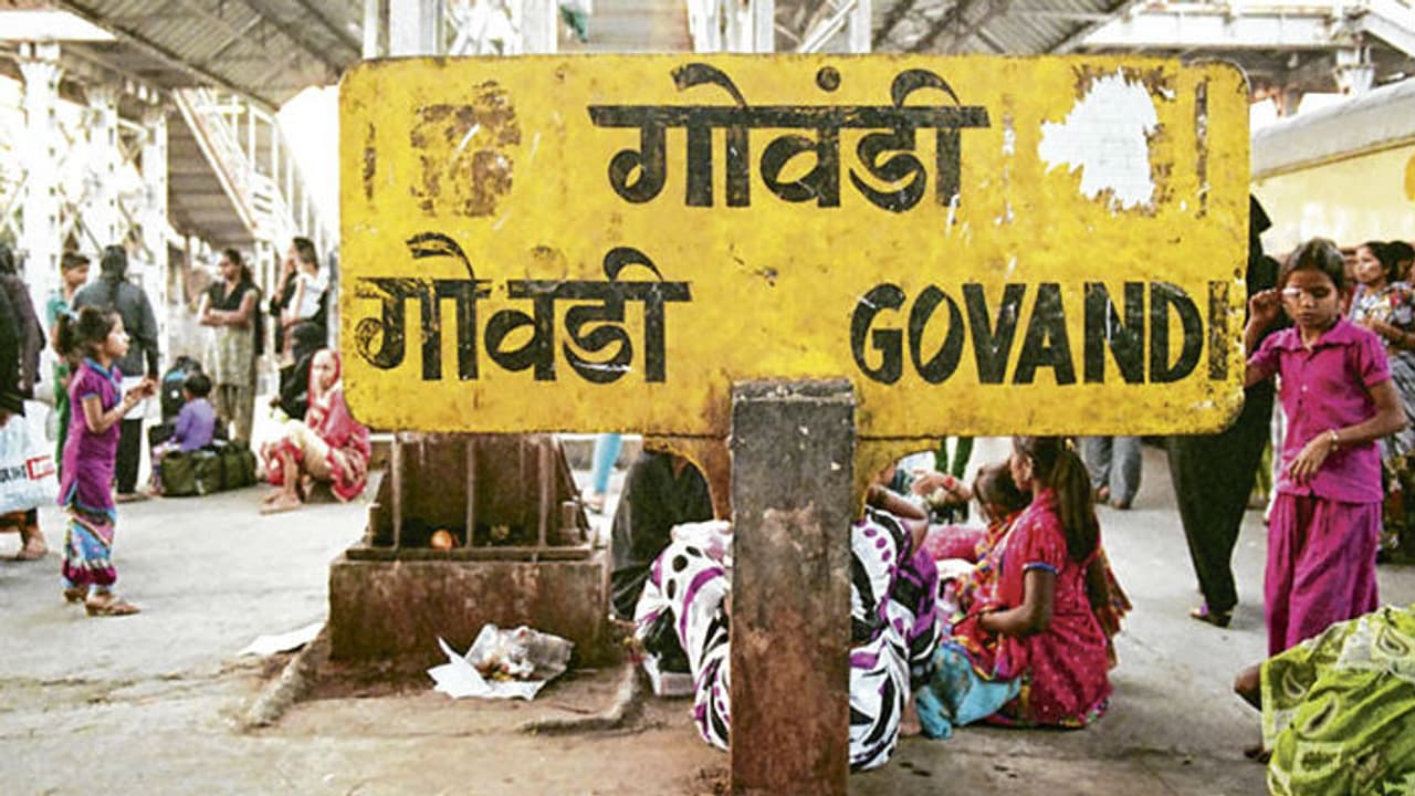 വിഷം ഉള്ളില് പെട്ട് ഒരു വിദ്യാര്ത്ഥിനി മരിച്ചു; 30 പേര് ആശുപത്രിയില് വിഷം ഉള്ളില് പെട്ട് ഒരു വിദ്യാര്ത്ഥിനി മരിച്ചു; 30 പേര് ആശുപത്രിയില്