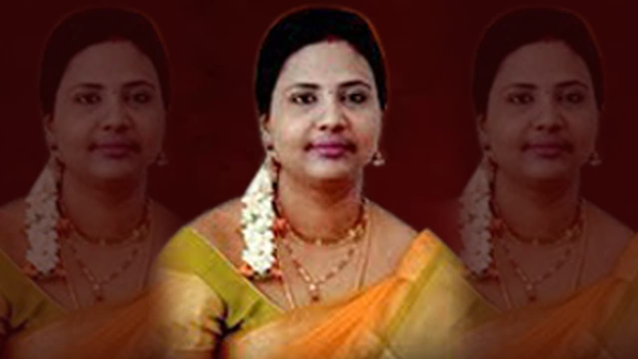 డాక్టర్ శిల్ప సూసైడ్: కీలకంగా మారిన సెల్పోన్ డేటా, రంగంలోకి కలెక్టర్ డాక్టర్ శిల్ప సూసైడ్: కీలకంగా మారిన సెల్పోన్ డేటా, రంగంలోకి కలెక్టర్