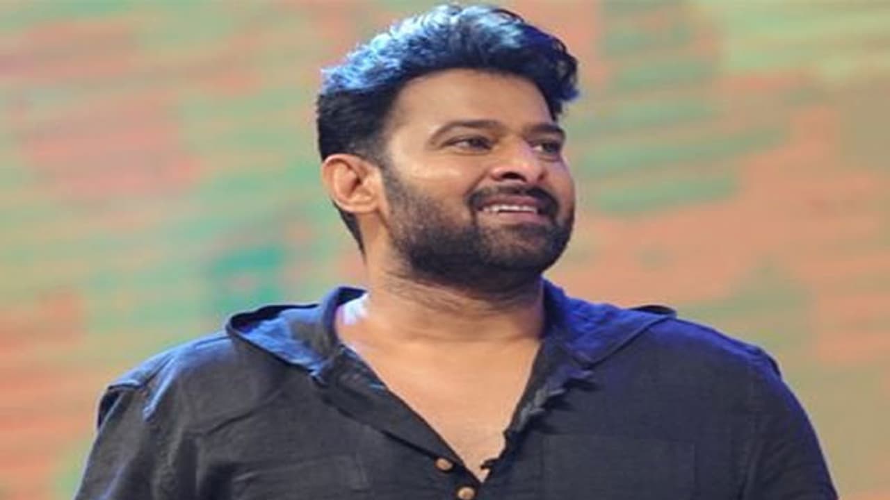 ప్రభాస్ 'సాహో' అసలు కథ ఇదేనట! ప్రభాస్ 'సాహో' అసలు కథ ఇదేనట!