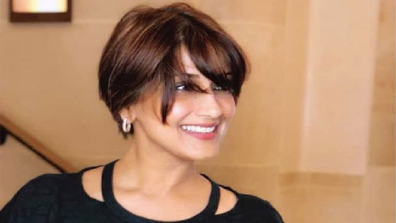 कैंसर से लड़ रही सोनाली बेंद्रे ने फिर रखा इंडस्ट्री में कदम, शूटिंग की शुरू