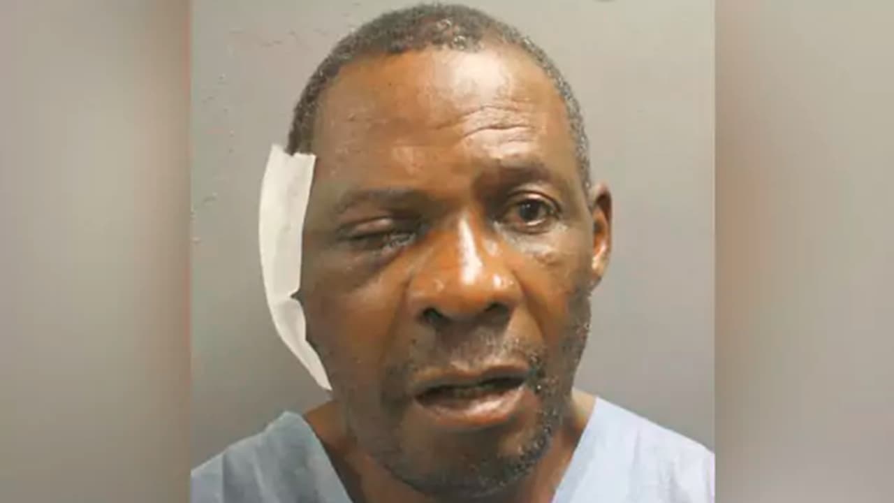 അച്ഛാ എന്നോട് ക്ഷമിക്കണം; കഴുത്തറത്ത പിതാവിനോട് തേങ്ങിക്കരഞ്ഞ് എട്ടുവയസ്സുകാരൻ അച്ഛാ എന്നോട് ക്ഷമിക്കണം; കഴുത്തറത്ത പിതാവിനോട് തേങ്ങിക്കരഞ്ഞ് എട്ടുവയസ്സുകാരൻ