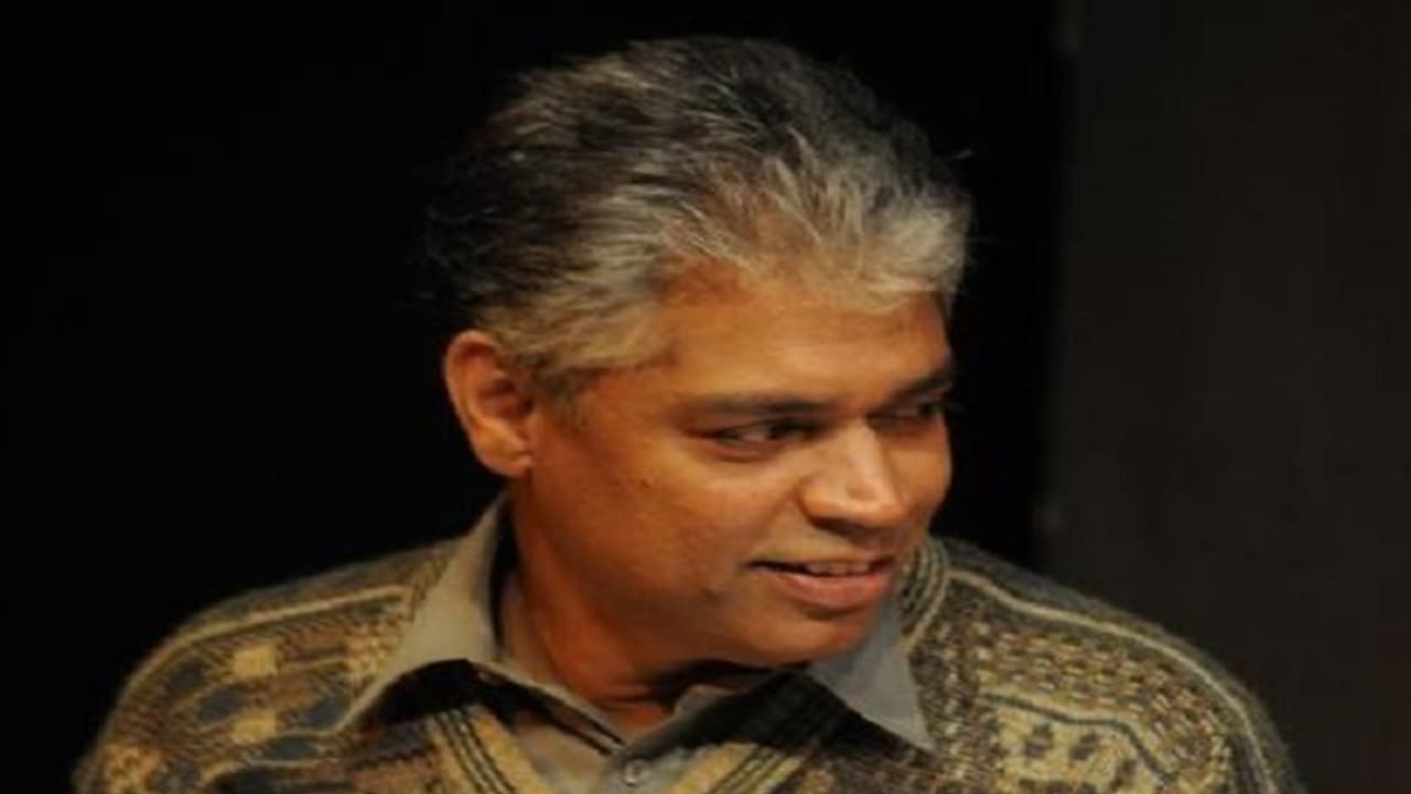 ದಡ್ಡ ಸಾಹಿತಿಗಳಿಗೇಕೆ ಸರ್ಕಾರದ ಮನ್ನಣೆ: ಪ್ರಕಾಶ ಬೆಳವಾಡಿ! ದಡ್ಡ ಸಾಹಿತಿಗಳಿಗೇಕೆ ಸರ್ಕಾರದ ಮನ್ನಣೆ: ಪ್ರಕಾಶ ಬೆಳವಾಡಿ!